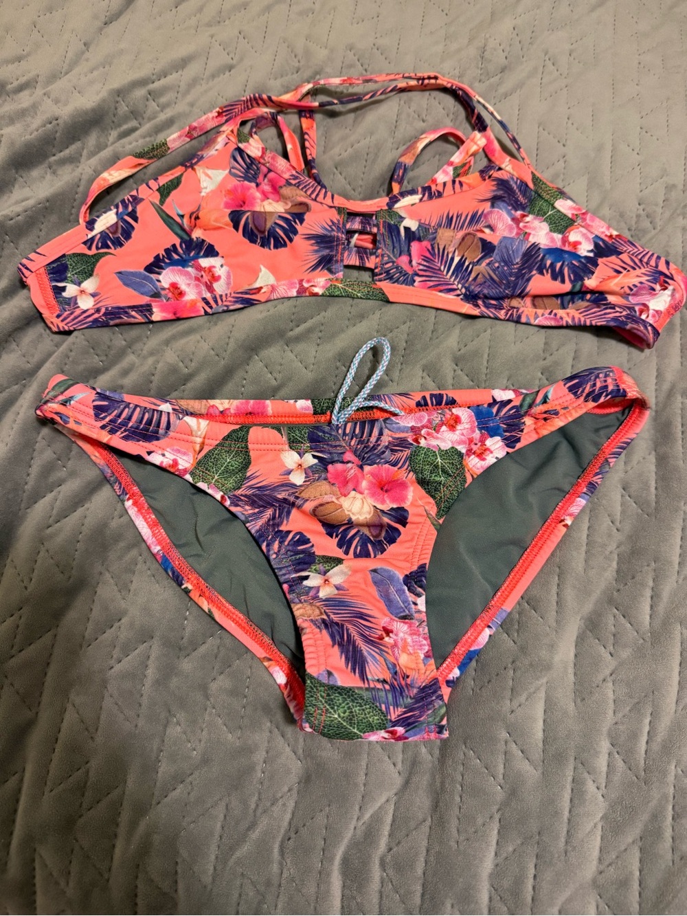 RARE JOLYN Bikini